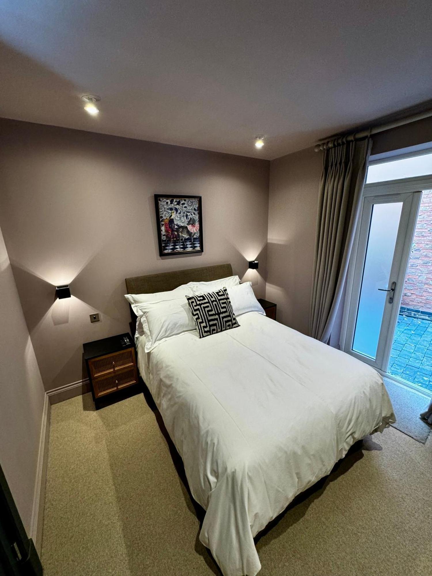 Macbeths Corner High End Luxury Apartment In Centre With Parking Stratford-upon-Avon Eksteriør bilde