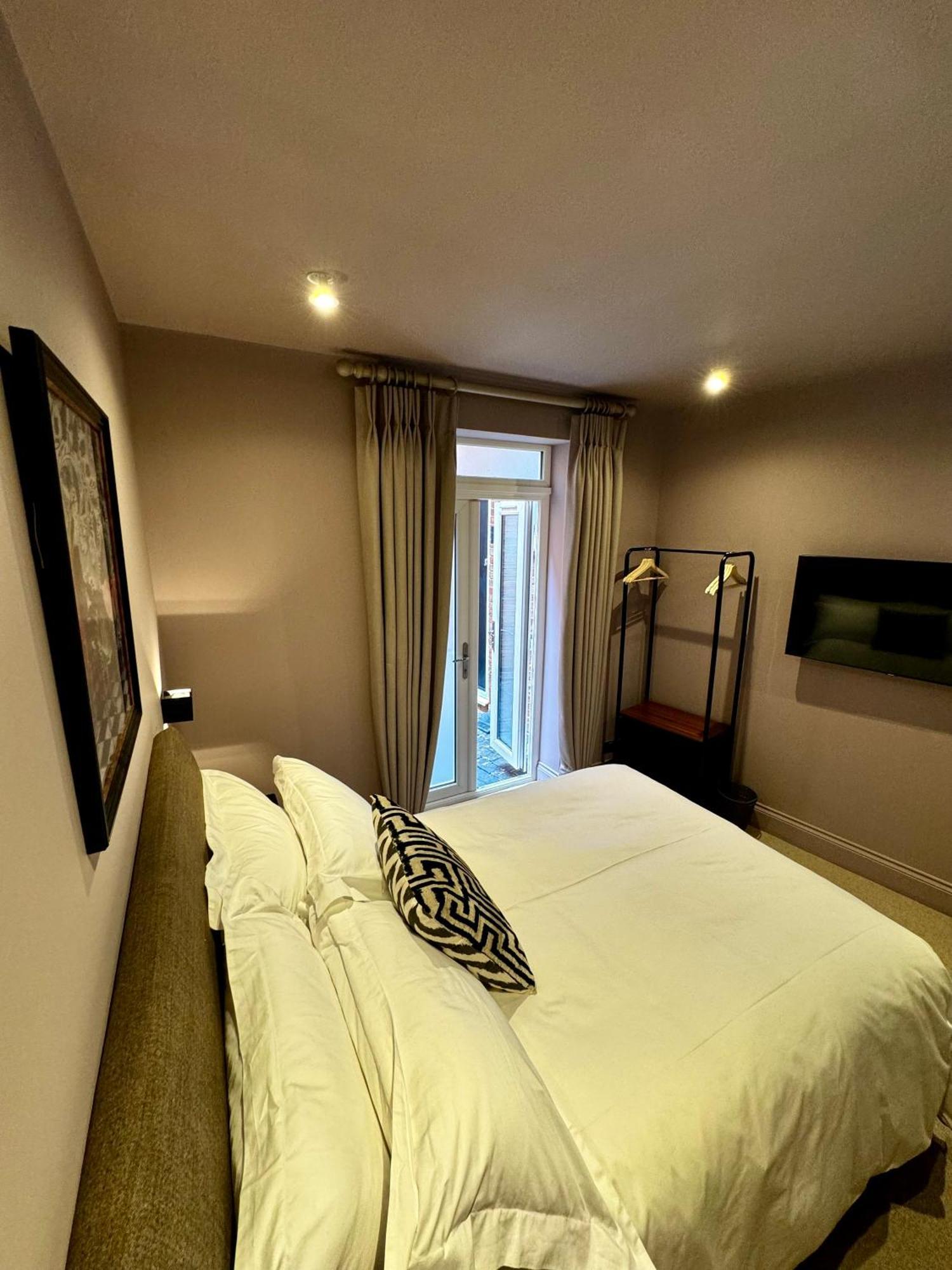 Macbeths Corner High End Luxury Apartment In Centre With Parking Stratford-upon-Avon Eksteriør bilde