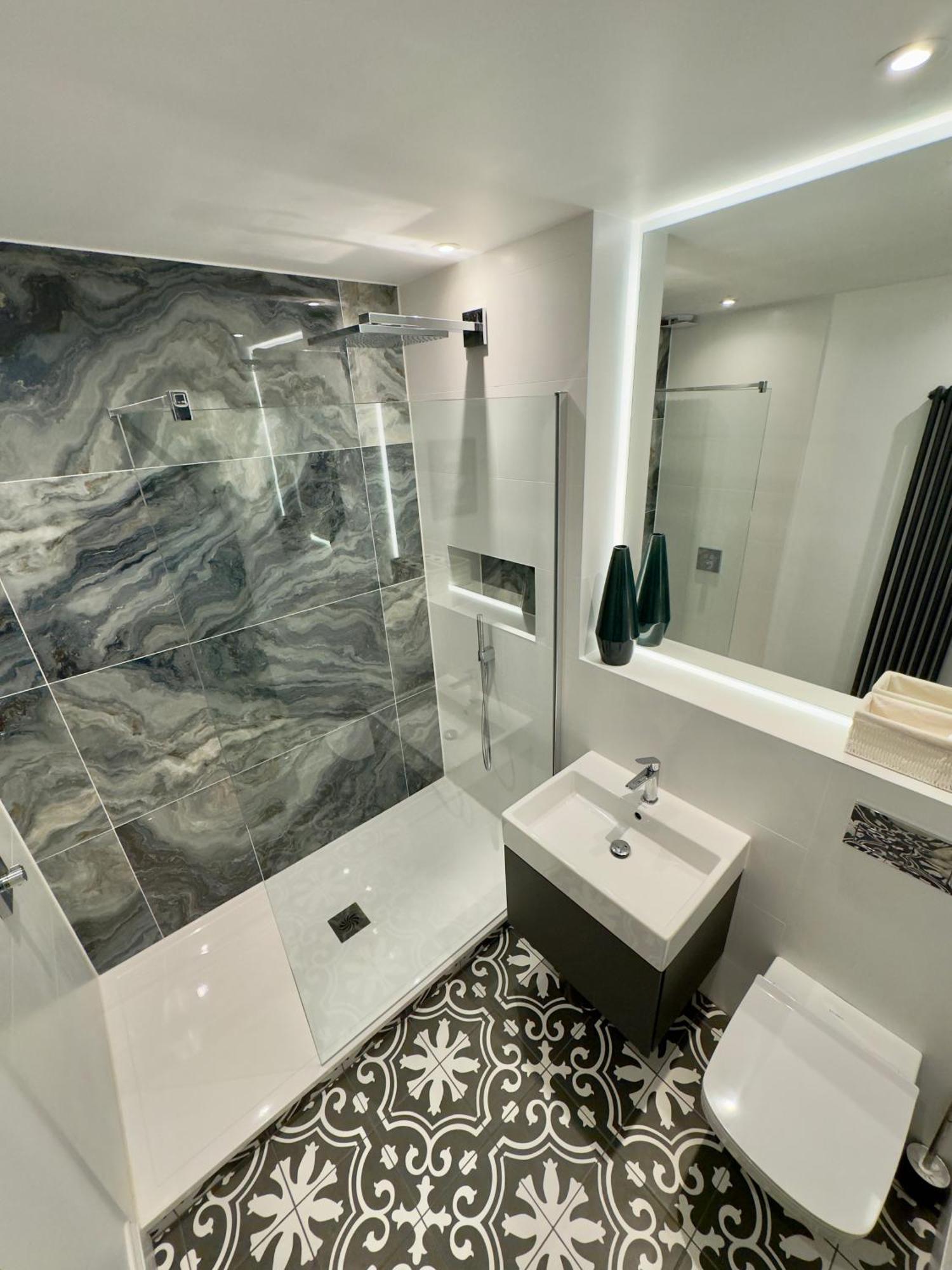 Macbeths Corner High End Luxury Apartment In Centre With Parking Stratford-upon-Avon Eksteriør bilde